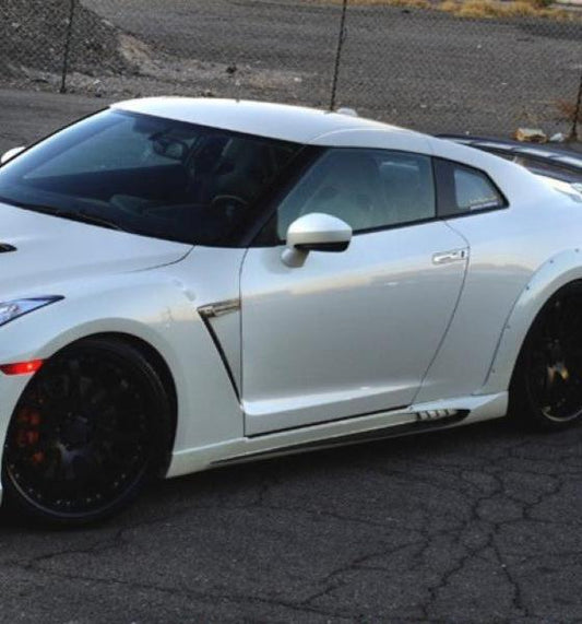 Nissan GTR R35 CBA DBA EBA 2008 2009 2010 2011 2012 2013 2014 2015 2016 2017 2018 2019 2020 2021 2022 2023 2024 with Aftermarket Parts - WD Style Side Skirts Carbon Fiber / FRP from EPR USA