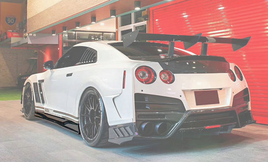 Nissan GTR R35 CBA DBA EBA 2008 2009 2010 2011 2012 2013 2014 2015 2016 2017 2018 2019 2020 2021 2022 2023 2024 with Aftermarket Parts -TS Style Replacement Side Skirts Carbon Fiber / FRP from EPR USA