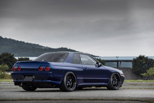 Nissan R32 Skyline GTR 1989 1990 1991 1992 1993 1994 with Aftermarket Parts - Front Fenders Carbon Fiber / FRP from EPR USA