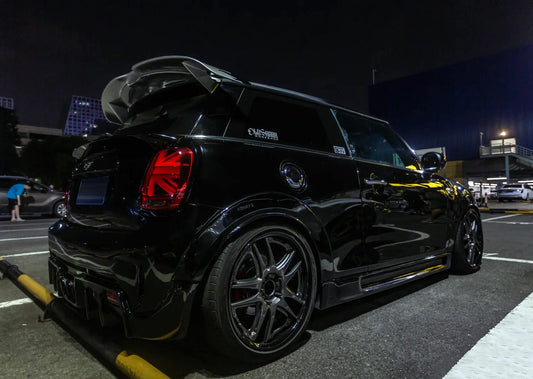 MINI Cooper JCW (John Cooper Works) S Base F56 2014 2015 2016 2017 2018 Pre-LCI & 2019 2020 2021 First LCI & 2022-ON Second LCI with Aftermarket Parts - Garbino Style Side Skirts FRP from G Performance