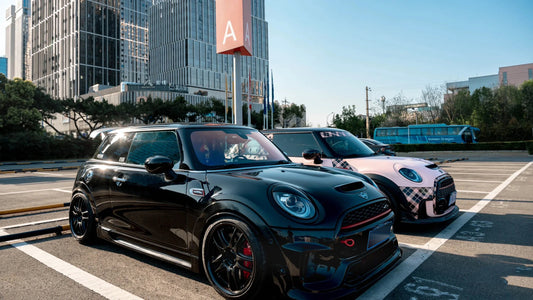 MINI Cooper JCW (John Cooper Works) S Base F56 2014 2015 2016 2017 2018 Pre-LCI & 2019 2020 2021 First LCI & 2022-ON Second LCI with Aftermarket Parts - Garbino Style Side Skirts FRP from G Performance