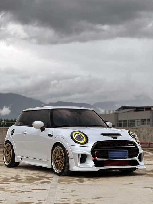 MINI Cooper JCW (John Cooper Works) S Base F56 2014 2015 2016 2017 2018 Pre-LCI & 2019 2020 2021 First LCI & 2022-ON Second LCI with Aftermarket Parts - Garbino Style Side Skirts FRP from G Performance
