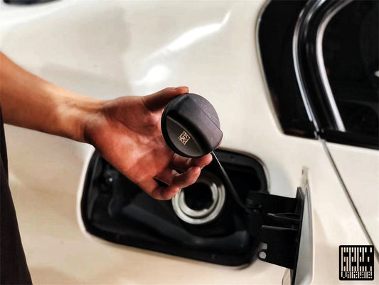 BMW X3 M340i s/x Drive 30i G01 (Pre-LCI & LCI) 2019-ON & X3M X3MC F97 (Pre-LCI & LCI) 2022-ON & X4 M40i s/x Drive 30i G02 (Pre-LCI & LCI) 2019-ON & X4M X4MC F98 (Pre-LCI & LCI) 2022-ON with Aftermarket Parts - MP M Performance Style Fuel Filler Cap Carbon Fiber from Geex Village