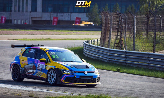 Volkswagen Golf GTI & R-Line MK8 MK8.5 2022-ON with Aftermarket Parts - Front Fender Flares and Front Splitters Set Carbon Fiber from Geex Village