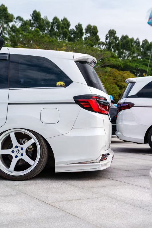 Honda Odyssey EX/EX-L/LX/Sport/Touring/Elite 2021-2024 with Aftermarket Parts - Rear Diffuser PP from Yofer USA