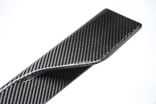 BMW IX xDrive60/50/45 M70/M60 I20 2022-ON with Aftermarket Parts - Side Skirts Dry Pre-preg Carbon Fiber from Karbel Carbon