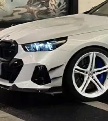 BMW i5 xDrive40 / i5 eDrive40 (with M-package bumper, does not fit base mode) / i5 M60 G60 G61 2024 & 5 Series 540i xDrive / 530i xDrive / 530i (with M-package bumper, does not fit base model) / 550e xDrive G60 G61 2024 with Aftermarket Parts - V1 Front Canards Pre-preg Carbon Fiber from Karbel Carbon