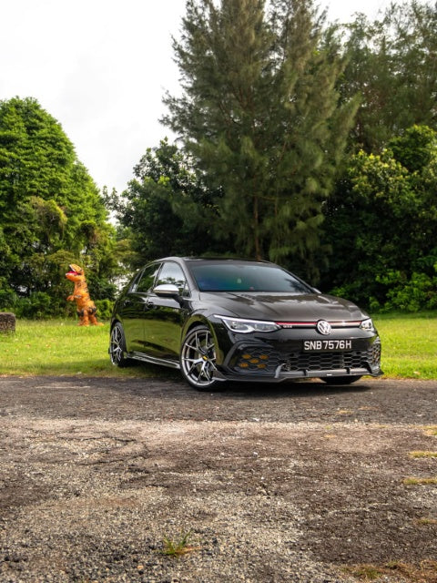 Karbel Carbon Pre-preg Carbon Fiber Front Fenders Replacement for Volkswagen GTI MK8 - Performance SpeedShop