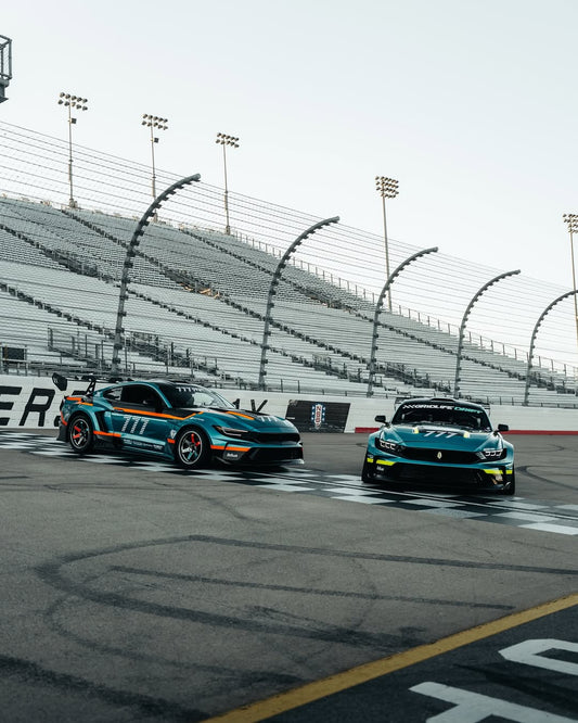 ord Mustang Ecoboost V6 GT S550.1 2015 2016 2017 & Mustang Ecoboost V6 GT March1 Bullitt S550.2 2018 2019 2020 2021 2022 2023 with Aftermarket Parts - " DAWN & DUSK " Widebody Fender Flares Wheel Arches & Side Skirts Carbon Fiber / FRP from Robot Craftsman