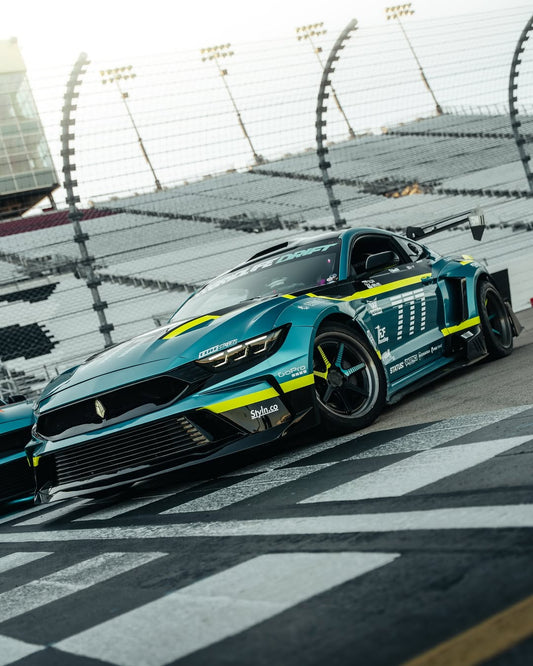 ord Mustang Ecoboost V6 GT S550.1 2015 2016 2017 & Mustang Ecoboost V6 GT March1 Bullitt S550.2 2018 2019 2020 2021 2022 2023 with Aftermarket Parts - " DAWN & DUSK " Widebody Fender Flares Wheel Arches & Side Skirts Carbon Fiber / FRP from Robot Craftsman