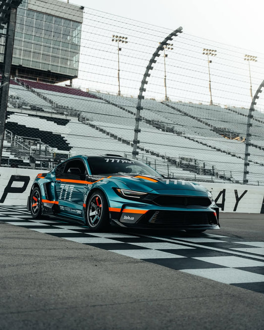 ord Mustang Ecoboost V6 GT S550.1 2015 2016 2017 & Mustang Ecoboost V6 GT March1 Bullitt S550.2 2018 2019 2020 2021 2022 2023 with Aftermarket Parts - " DAWN & DUSK " Widebody Fender Flares Wheel Arches & Side Skirts Carbon Fiber / FRP from Robot Craftsman