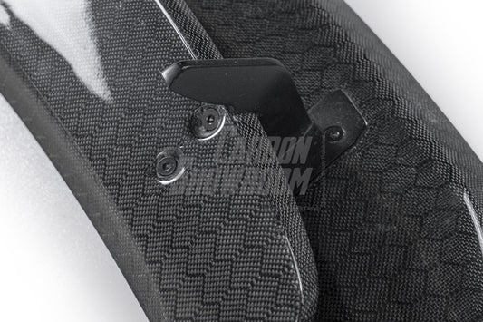Tesla Model Y Juniper 2026-ON with Aftermarket Parts - V1 Rear Spoiler Carbon Fiber / FRP