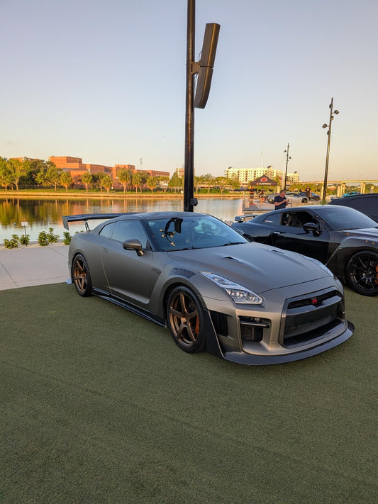 Nissan GTR Nismo T-Spec Black Edition Track Edition Premium Pure 2008 2009 2010 2011 2012 2013 2014 2015 2016 2017 2018 2019 2020 2021 2022 2023 2024 (slightly wider than stock, designed to be compatible with ROBOT CRAFTSMAN front bumper) with Aftermarket Parts - "Godzilla" Narrow Body Front Fenders Carbon Fiber / FRP from Robot Craftsman