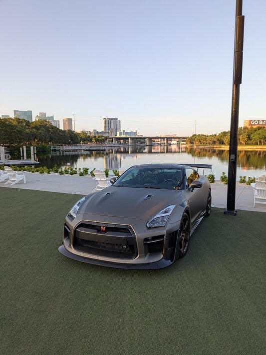 Nissan GTR Nismo T-Spec Black Edition Track Edition Premium Pure 2008 2009 2010 2011 2012 2013 2014 2015 2016 2017 2018 2019 2020 2021 2022 2023 2024 (slightly wider than stock, designed to be compatible with ROBOT CRAFTSMAN front bumper) with Aftermarket Parts - "Godzilla" Narrow Body Front Fenders Carbon Fiber / FRP from Robot Craftsman