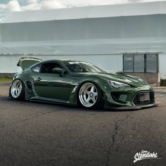 Toyota GT86 86 TRD GT SE Base ZN6 2017 2018 2019 2020 & Scion FR-S FRS ZN6 2013 2014 2015 2016 & BRZ TS Limited Premium ZN6 2013 2014 2015 2016 2017 2018 2019 2020 (compatible with ROBOT widebody kit) with Aftermarket Parts - Front Fenders Replacement & Rear Quarter Fender Flares & Side Skirts Carbon Fiber / FRP from Robot Craftsman