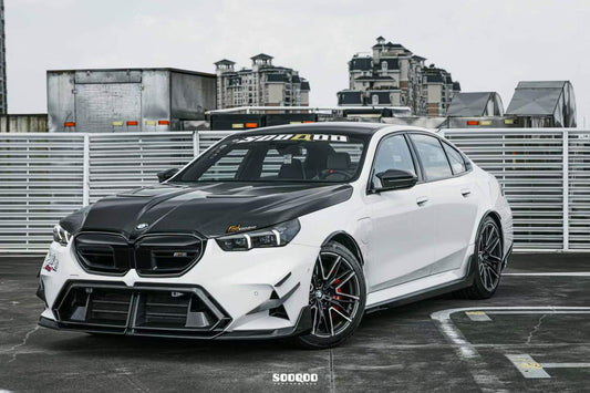 BMW M5C M5 G90 G99 2024-ON & 5 Series 550e 540i xDrive 535d 535 530i G60 G61 2024-ON with Aftermarket Parts - Hood Bonnet & Naca Ducts & Vent Garnishes Dry Pre-preg Carbon Fiber from SOOQOO USA