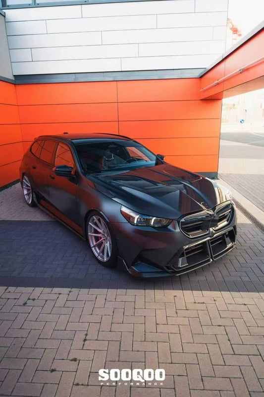 BMW M5C M5 G90 G99 2024-ON & 5 Series 550e 540i xDrive 535d 535 530i G60 G61 2024-ON with Aftermarket Parts - Hood Bonnet & Naca Ducts & Vent Garnishes Dry Pre-preg Carbon Fiber from SOOQOO USA