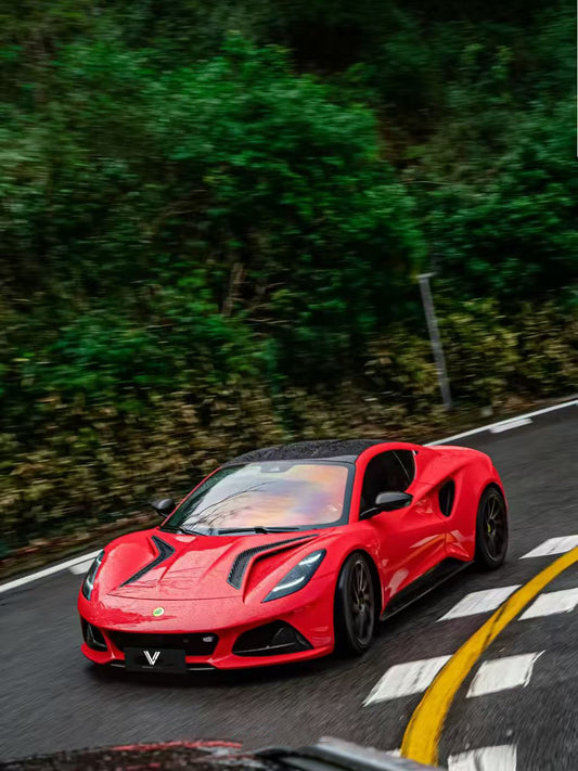 Lotus Emira 3.6 V6 2.0 Four-cylinder 2022-ON with Aftermarket Parts - Hood Pre-preg Carbon Fiber from Ventus Veloce