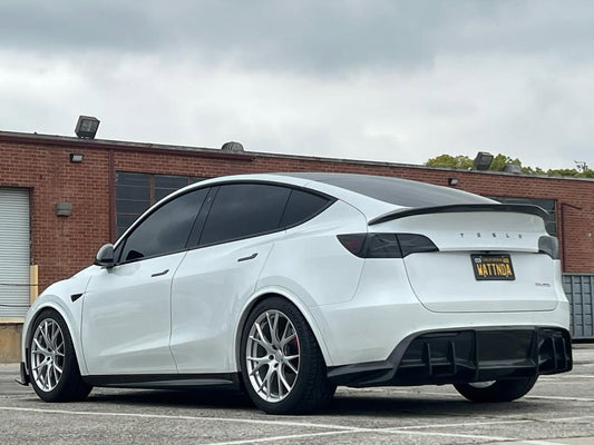 Tesla Model Y/P 2020 2021 2022 2023 2024 with Aftermarket Parts - Side Skirts Pre-preg Carbon Fiber from Ventus Veloce