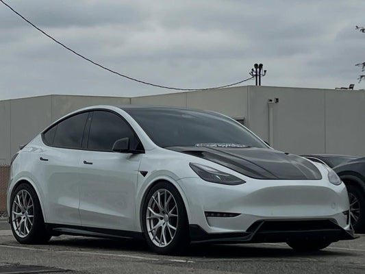 Tesla Model Y/P 2020 2021 2022 2023 2024 with Aftermarket Parts - Side Skirts Pre-preg Carbon Fiber from Ventus Veloce