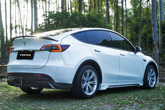 Tesla Model Y / Performance 2021 2022 2023 2024 with Aftermarket Parts - V2 Side Skirts PP from Yofer USA