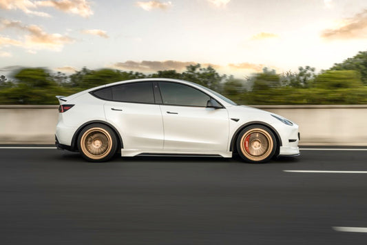 Tesla Model Y / Performance 2021 2022 2023 2024 with Aftermarket Parts - V2 Side Skirts PP from Yofer USA