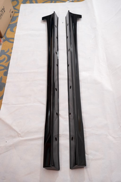 Toyota Avalon 5th Gen XX50 2019-2022 with Aftermarket Parts - Side Skirts PP from Yofer USA