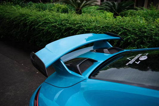 Porsche 911 991.2 GT3 2018 2019 with Aftermarket Parts - Engine Cover Pre-preg Carbon Fiber from Karbel Carbon