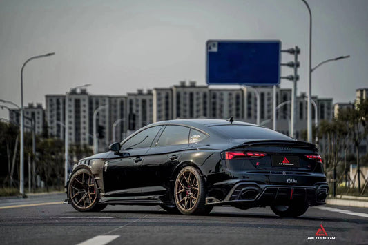 Audi RS5 B9 / B9.5 2017 2018 2019 2020 2021 2022 2023 2024 with Aftermarket Parts - AE Style Front Fenders Carbon Fiber from ArmorExtend