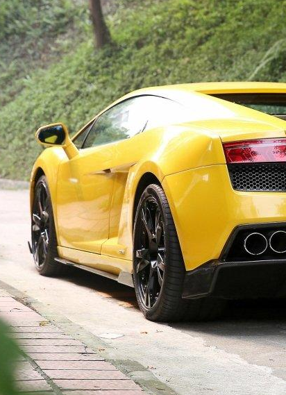 Lamborghini Gallardo 2009-2014 with Aftermarket Parts - Side Skirts Carbon Fiber / FRP from CMST Tuning