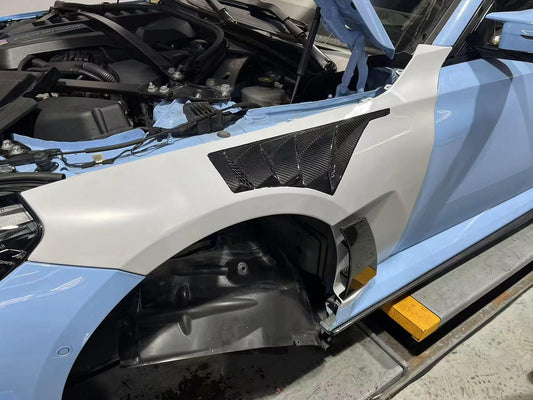 BMW M2 / M2C G87 2023-ON with Aftermarket Parts - Front Fenders Pre-preg Carbon Fiber from TAKD Carbon