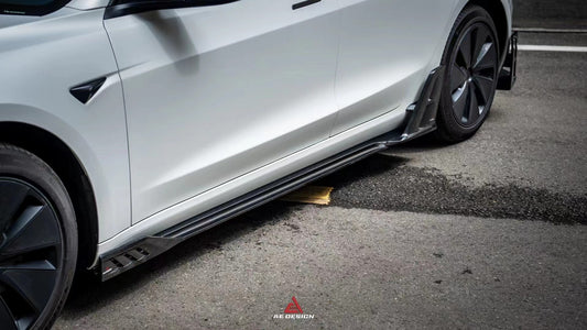 Tesla Model 3 Highland / Performance 2024-ON with Aftermarket Parts - AE Style Side Skirts & Canards Carbon Fiber from ArmorExtend