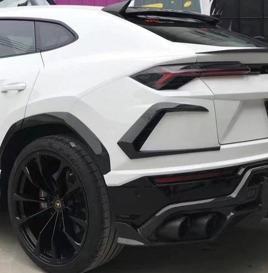 Lamborghini Urus Aftermarket Parts - TC Style Carbon Fiber Rear Bumper Trim