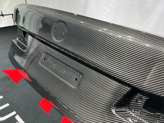 BMW M5/M5C F90 (Fits Both Pre-LCI & LCI) 2018 2019 2020 2021 2022 2023 2024 & 5 Series G30 540i M550i (Fits Both Pre-LCI & LCI) 2017 2018 2019 2020 2021 2022 2023 2024 with Aftermarket Parts - AE Rear Trunk Lid Carbon Fiber from ArmorExtend