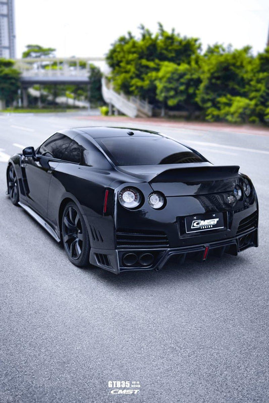 Nissan GTR Nismo T-Spec Black Edition Track Eidtion Premium Pure 2008-2024 with Aftermarket Parts - Stage 2 Style Side Skirts Carbon Fiber / FRP from CMST Tuning