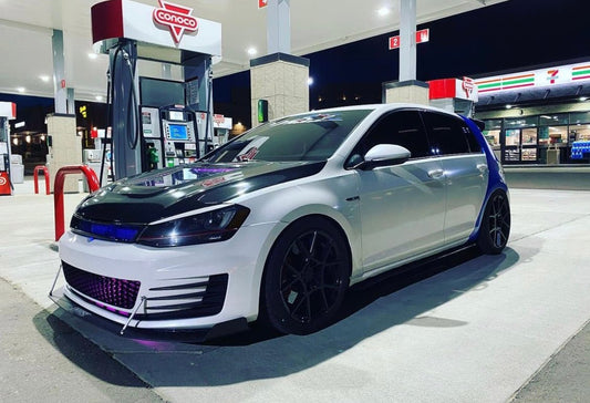 Volkswagen Golf R GTI Base MK7 MK7.5 2015-2021 (notch delete grill) with Aftermarket Parts - Front Grill Carbon Fiber / FRP from CMST Tuning