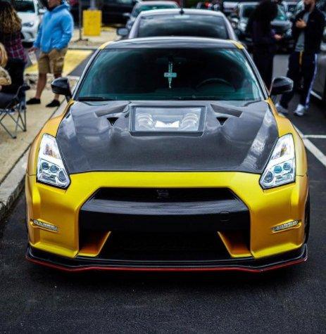 Upgrade Your Nissan GTR Nismo Black Edition Track Eidtion Premium Base 2008-2016 (for installation on 2017-2024 vehicles, 2008-2016 front bumper is recommended) with Aftermarket Parts - Tempered Clearview Glass Style Hood Bonnet Carbon Fiber / FRP from CMST Tuning