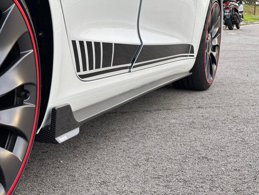 Tesla Model 3/P 2017-2023 with Aftermarket Parts - Side Skirts Pre-preg Carbon Fiber from Karbel Carbon