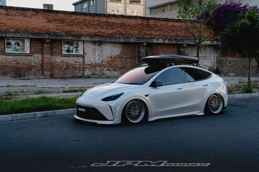 Tesla Model Y Performance AWD Long Range RWD Standard 2020 2021 2022 2023 2024 with Aftermarket Parts - "STARSHIP" Side Skirts PP from Robot Craftsman