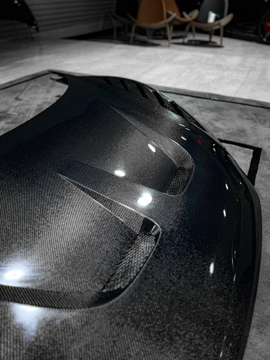 Audi R8 Gen 2 2017 2018 2019 2020 2021 2022 2023 with Aftermarket Parts - AE Style Hood Bonnet Double-sided Carbon Fiber / Partial Carbon Fiber from ArmorExtend