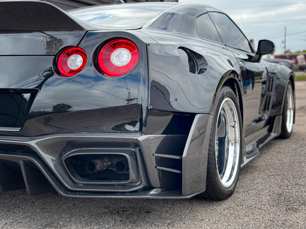 Robot Craftsman "Godzilla" Widebody Full Body Kit For Nissan GTR R35 2008-ON