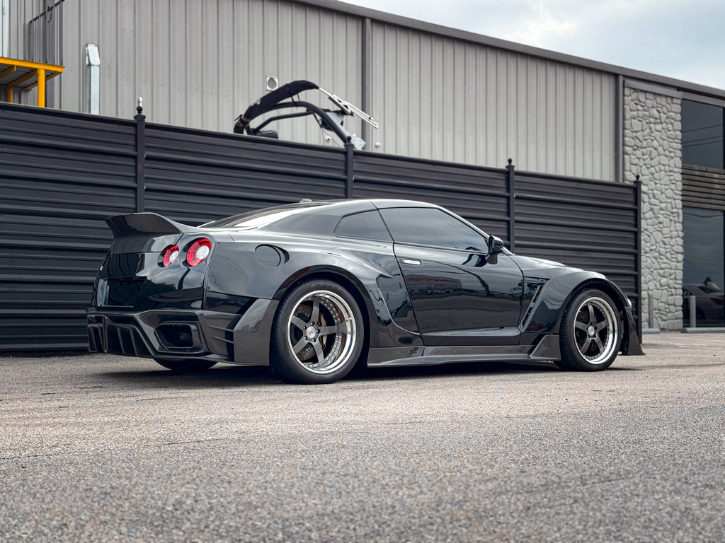 Robot Craftsman "Godzilla" Widebody Full Body Kit For Nissan GTR R35 2008-ON