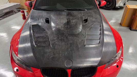 BMW M3 E92 E93 2007 2008 2009 2010 2011 2012 2013 & 328i 335i 335is E92 E93 2007 2008 2009 2010 2011 2012 2013 with Aftermarket Parts - V1 Vented Hood Bonnet Dry Pre-preg Carbon from Aero Republic
