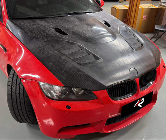 BMW M3 E92 E93 2007 2008 2009 2010 2011 2012 2013 & 328i 335i 335is E92 E93 2007 2008 2009 2010 2011 2012 2013 with Aftermarket Parts - V1 Vented Hood Bonnet Dry Pre-preg Carbon from Aero Republic