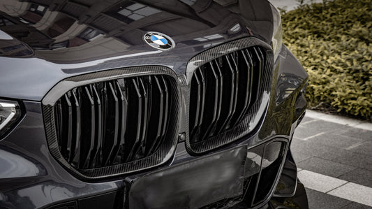 BMW X5 G05 M50i x/s Drive 40i Pre-LCI 2019 2020 2021 2022 2023 with Aftermarket Parts - Dual Slat Front Kidney Grill Pre-preg Carbon Fiber from Aero Republic