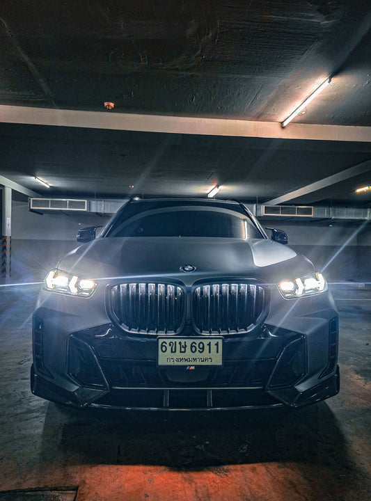 BMW X5 M60i s/x Drive 40i xDrive 50e G05 LCI 2024-ON with Aftermarket Parts - MP Style Front Bumper Side Vent Valences Trim Carbon Fiber from Aero Republic