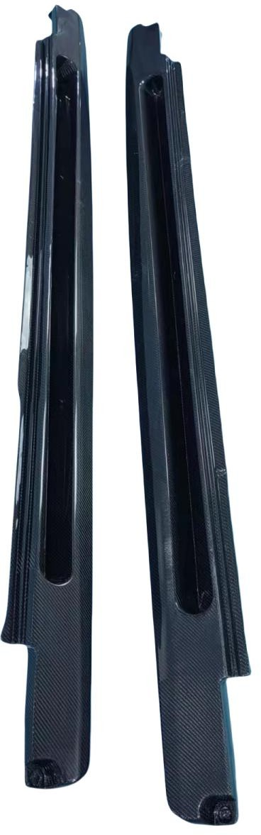 Bentley Bentayga V8 W12 2016 2017 2018 2019 2020 with Aftermarket Parts - Side Skirts Carbon Fiber from Aero Republic