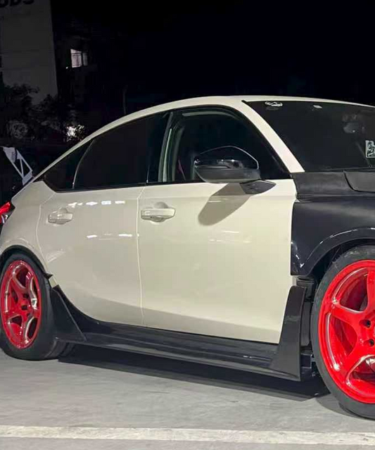 Honda Civic Type-R FL5 2023-ON with Aftermarket Parts - Time Attack Side Skirts Carbon Fiber from Aero Republic