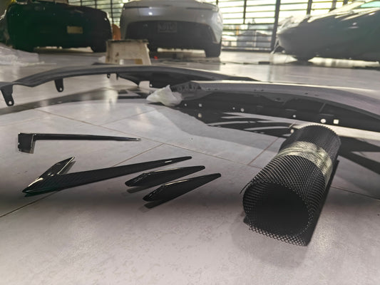 Aero Republic M Front Fenders for Lamborghini Urus Base S Performante SE 2019-20ON Carbon Fiber
