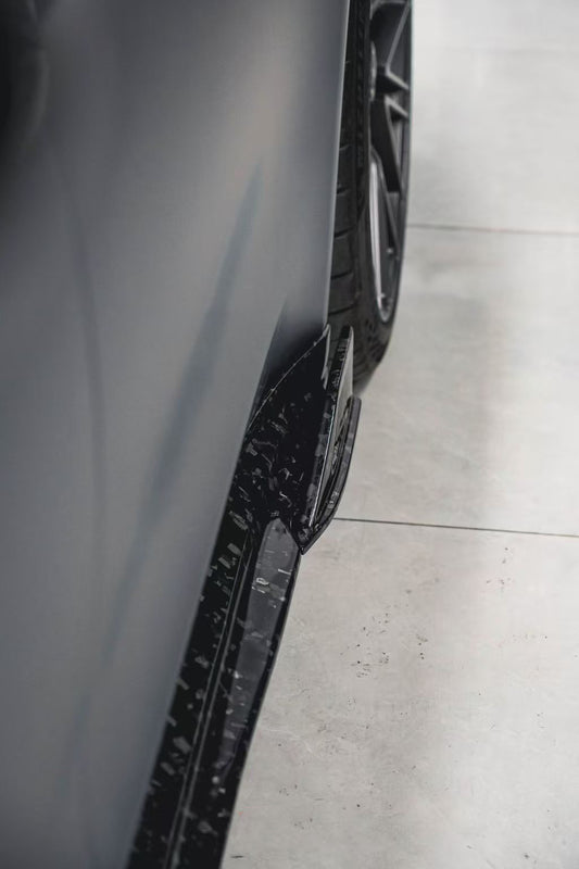 Porsche Panamera 976 Base 4 4S E-Hybird GTS Turbo 2024-ON with Aftermarket Parts - AE Desgin ART Side Skirts Carbon Fiber from ArmorExtend